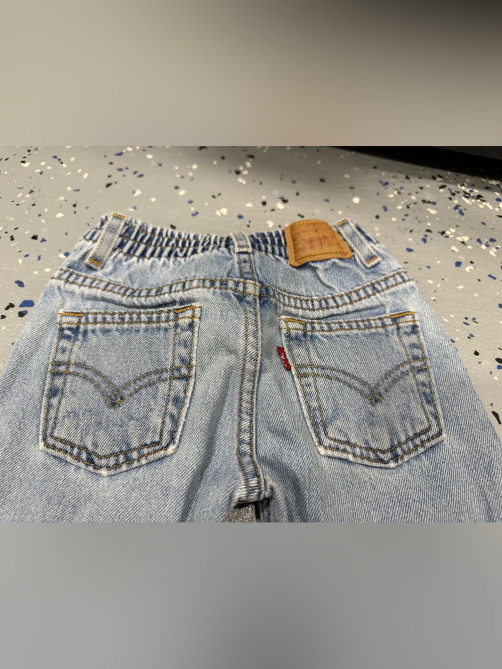 Boys Levi’s jeans size 5 - Picture 4 of 6